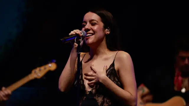 La artista canaria Valeria Castro, nominada en siete categorías en los Premios de la Academia de la Música de España.